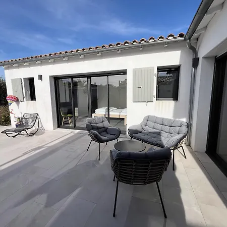 Villa La Des Chenes Verts *