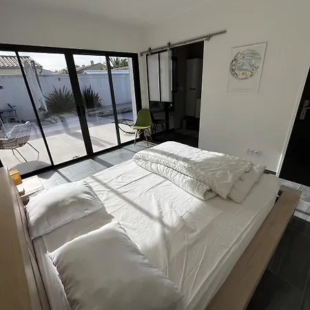 La Des Chenes Verts Villa *