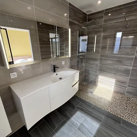 La Des Chenes Verts Villa *